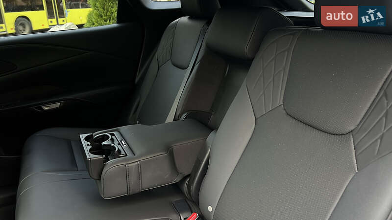 Позашляховик / Кросовер Lexus RX 2024 в Львові