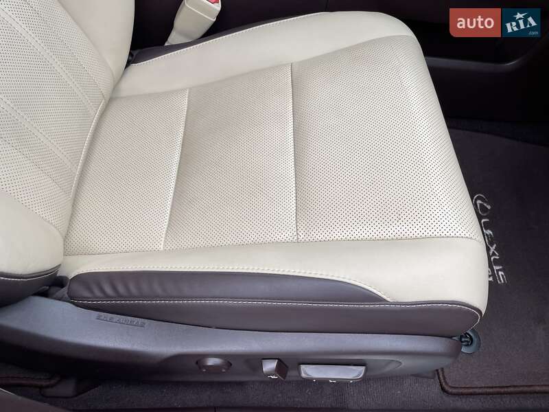 Внедорожник / Кроссовер Lexus RX 2016 в Виннице