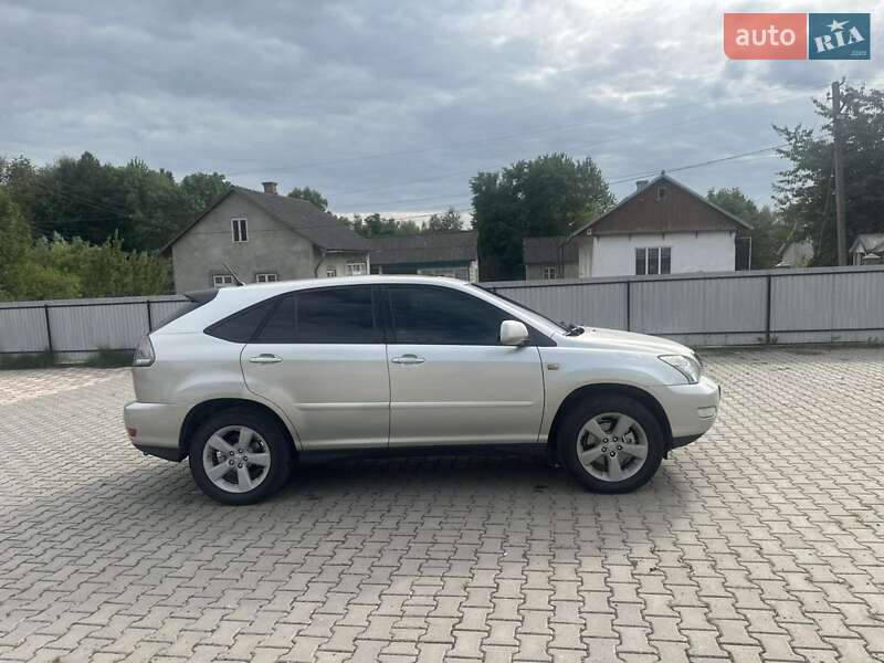 Внедорожник / Кроссовер Lexus RX 2004 в Черновцах