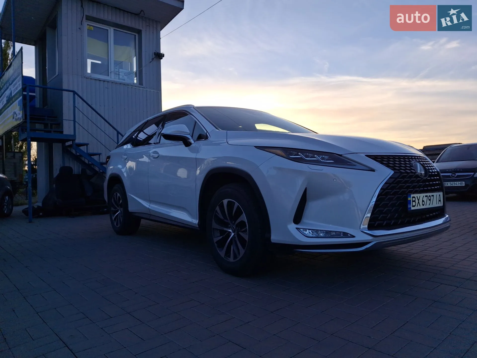 2020 Lexus RX - мініатюра 2