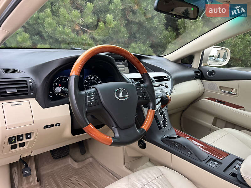Внедорожник / Кроссовер Lexus RX 2009 в Днепре