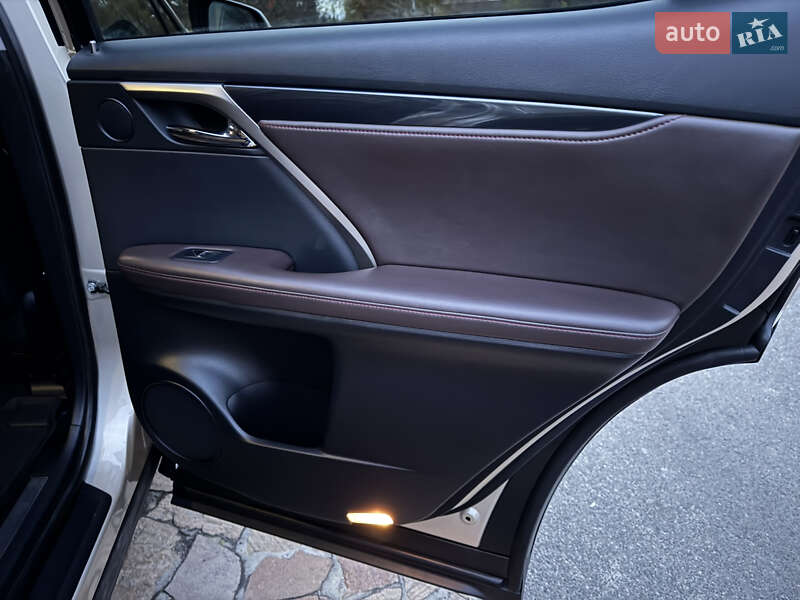 Позашляховик / Кросовер Lexus RX 2016 в Києві