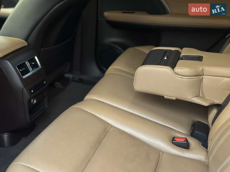 Внедорожник / Кроссовер Lexus RX 2017 в Киеве