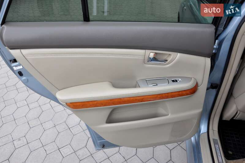 Позашляховик / Кросовер Lexus RX 2006 в Львові