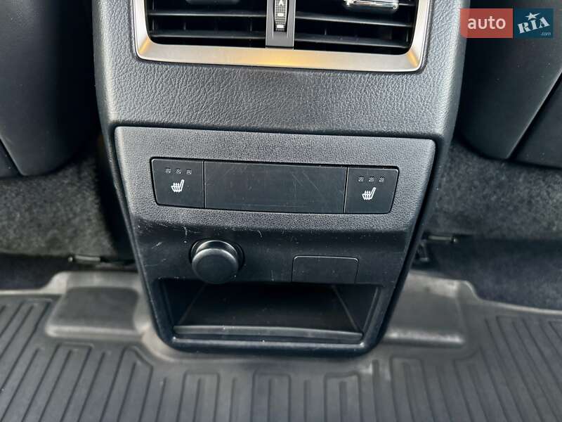 Позашляховик / Кросовер Lexus RX 2016 в Києві