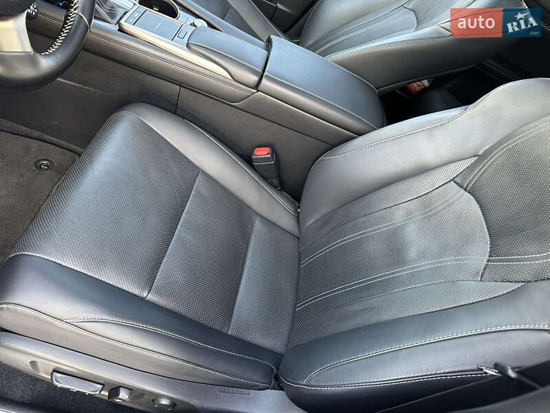 Внедорожник / Кроссовер Lexus RX 2020 в Житомире фото 19 Внедорожник / Кроссовер Lexus RX 2020 в Житомире