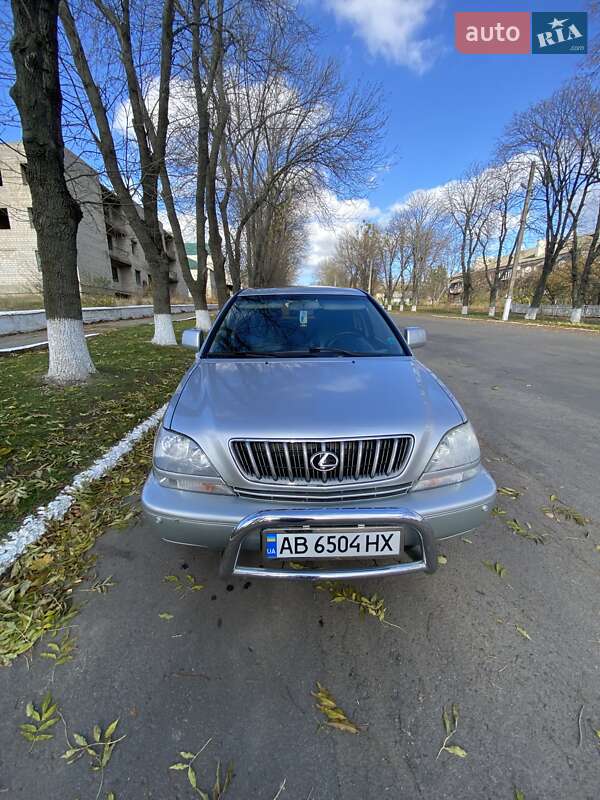 Позашляховик / Кросовер Lexus RX 2001 в Чечельнику
