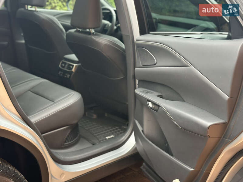 Внедорожник / Кроссовер Lexus RX 2024 в Киеве