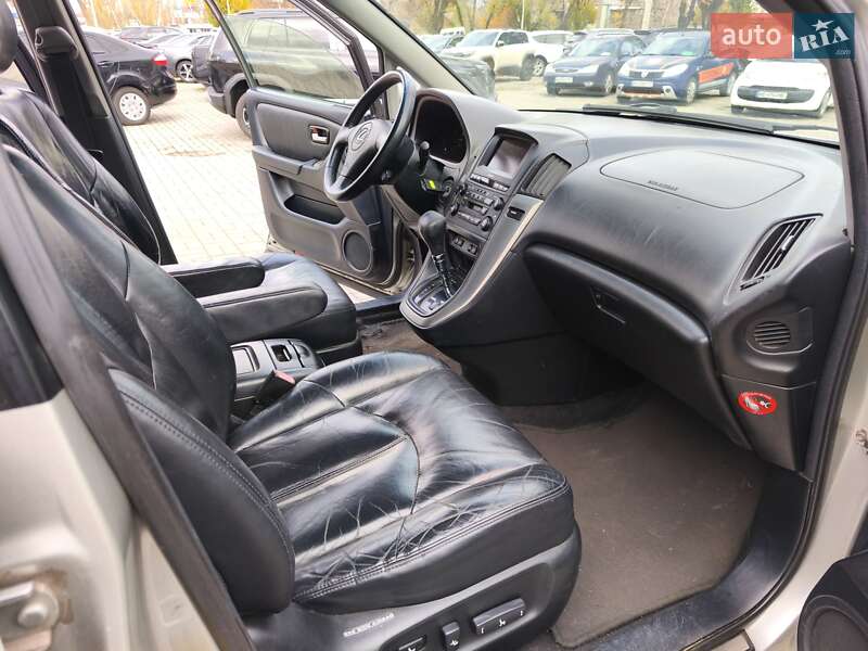 Внедорожник / Кроссовер Lexus RX 2002 в Днепре