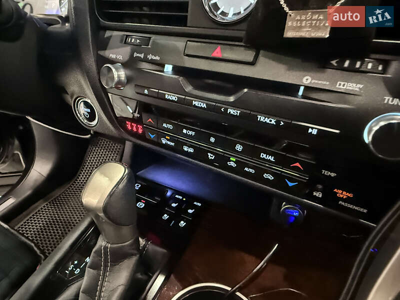 Внедорожник / Кроссовер Lexus RX 2019 в Одессе фото 43 Внедорожник / Кроссовер Lexus RX 2019 в Одессе