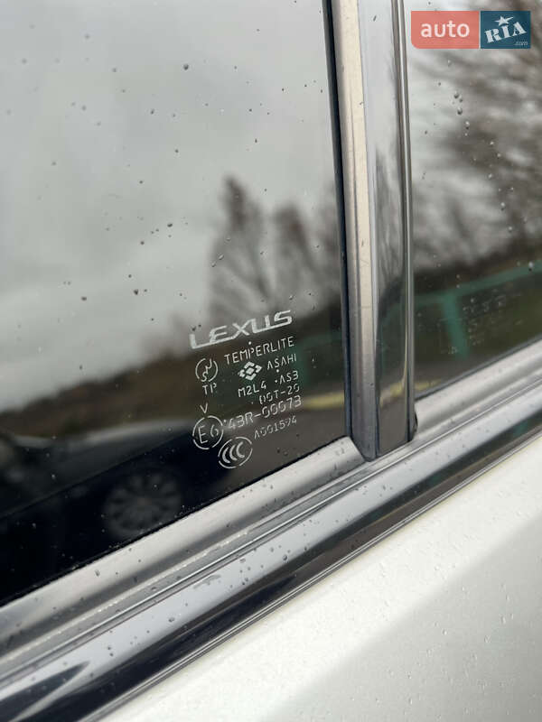Внедорожник / Кроссовер Lexus RX 2006 в Киеве