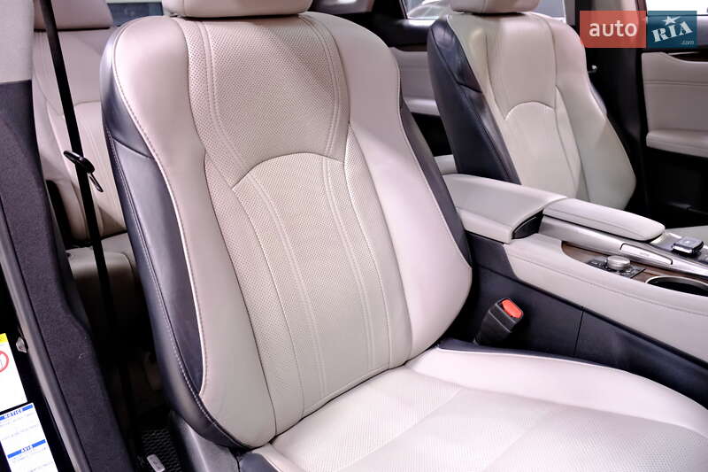 Внедорожник / Кроссовер Lexus RX 2017 в Одессе