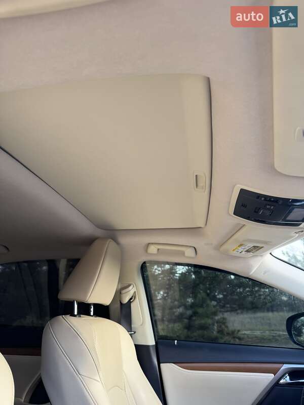 Позашляховик / Кросовер Lexus RX 2021 в Дніпрі