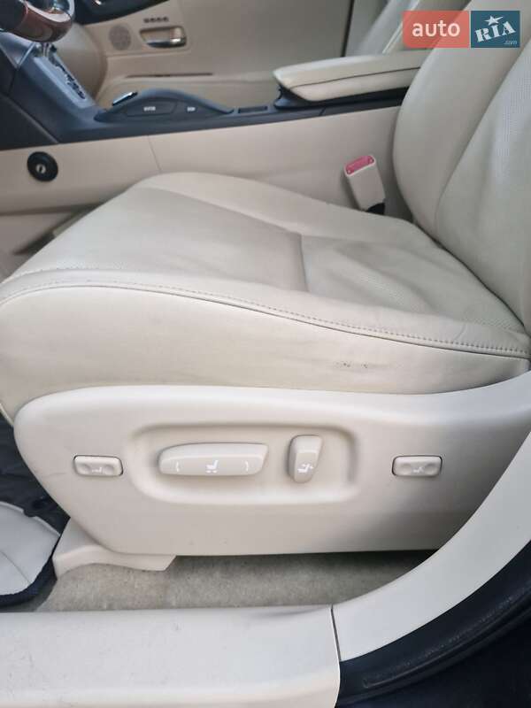 Внедорожник / Кроссовер Lexus RX 2010 в Харькове