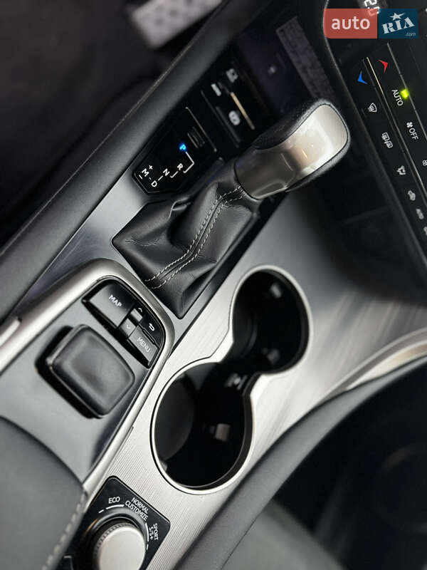 Внедорожник / Кроссовер Lexus RX 2016 в Днепре