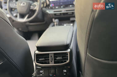 Внедорожник / Кроссовер Lexus RX 2024 в Львове