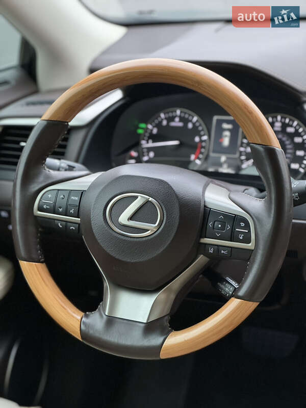 Внедорожник / Кроссовер Lexus RX 2016 в Киеве