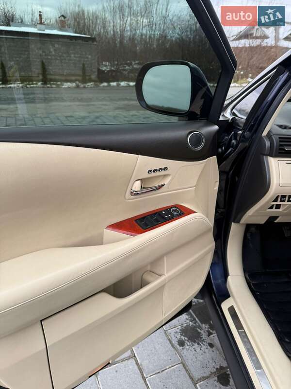 Позашляховик / Кросовер Lexus RX 2010 в Трускавці