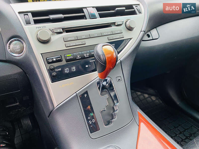 Внедорожник / Кроссовер Lexus RX 2010 в Харькове