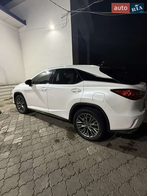 Позашляховик / Кросовер Lexus RX 2016 в Чернівцях