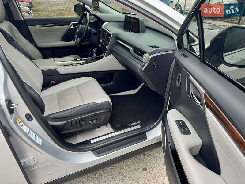Внедорожник / Кроссовер Lexus RX 2017 в Киеве