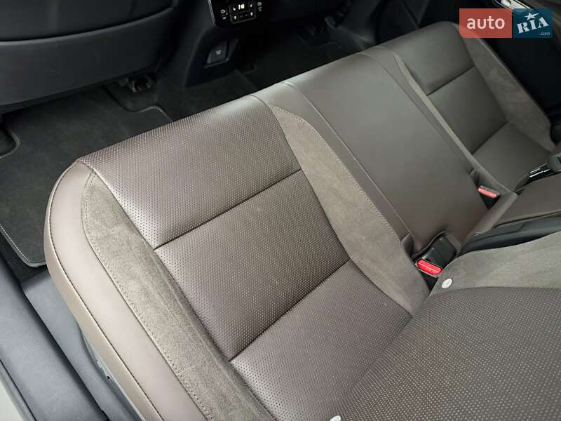 Внедорожник / Кроссовер Lexus RX 2024 в Киеве