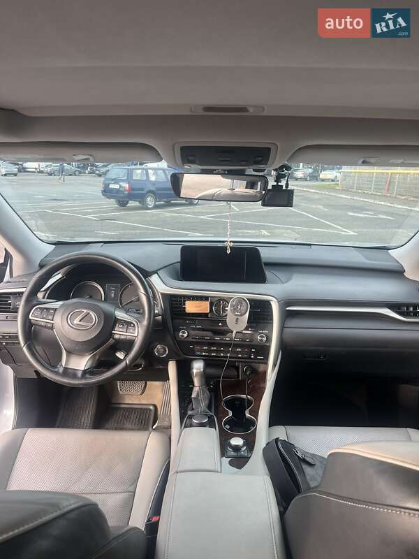 Внедорожник / Кроссовер Lexus RX 2017 в Ивано-Франковске фото 9 Внедорожник / Кроссовер Lexus RX 2017 в Ивано-Франковске
