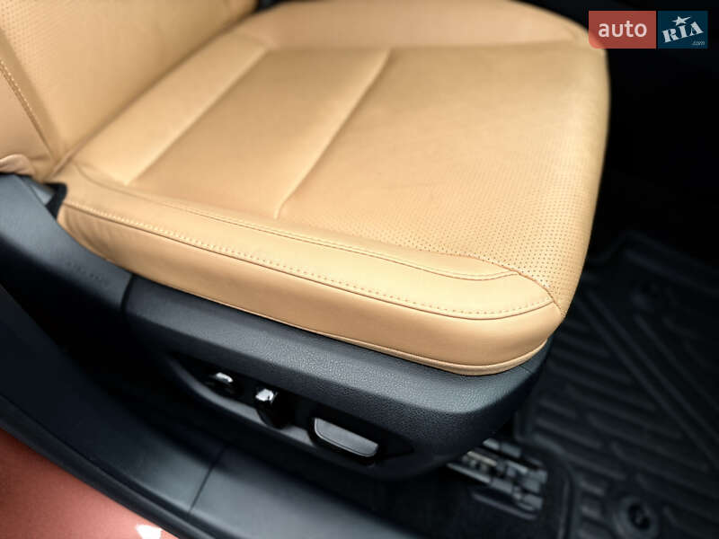 Внедорожник / Кроссовер Lexus RX 2023 в Киеве