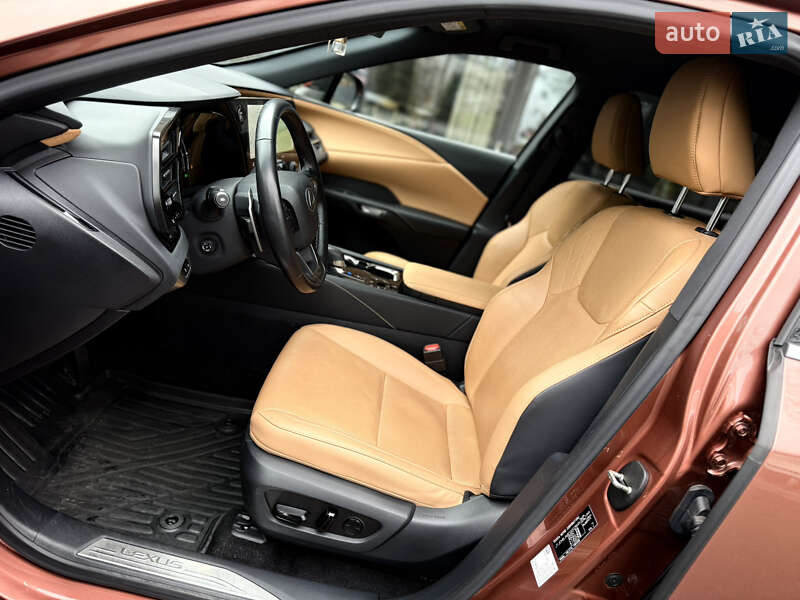 Внедорожник / Кроссовер Lexus RX 2023 в Киеве