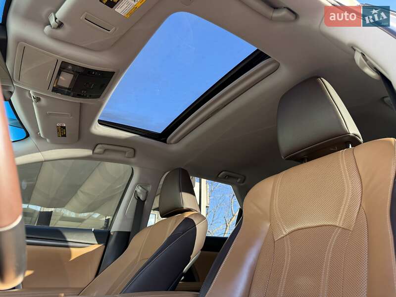 Внедорожник / Кроссовер Lexus RX 2018 в Киеве