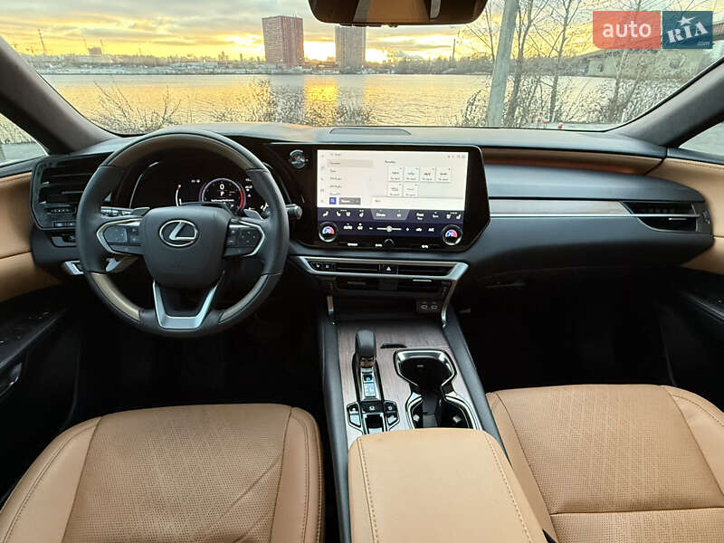 Внедорожник / Кроссовер Lexus RX 2023 в Киеве