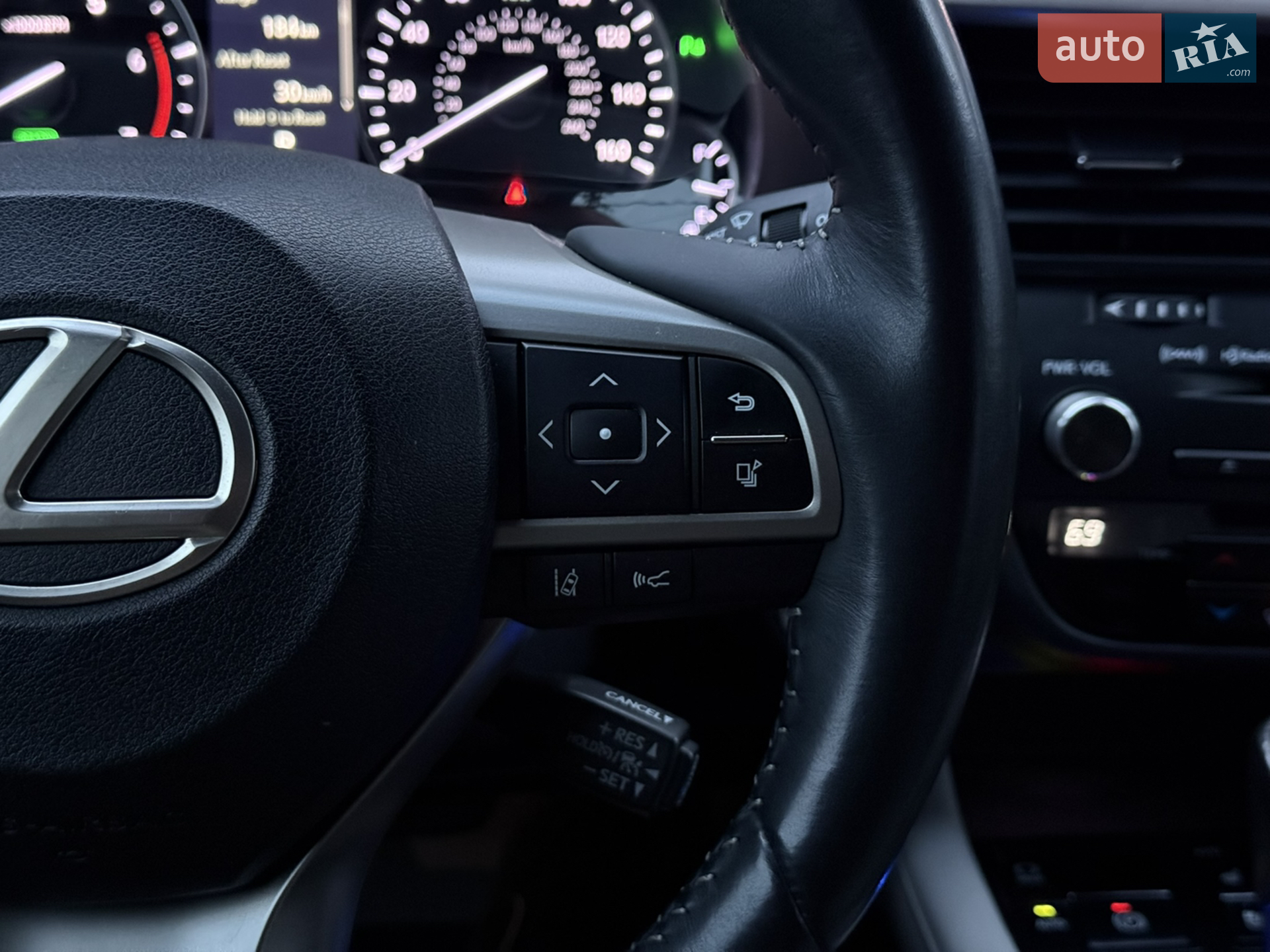 2018 Lexus RX - мініатюра 17