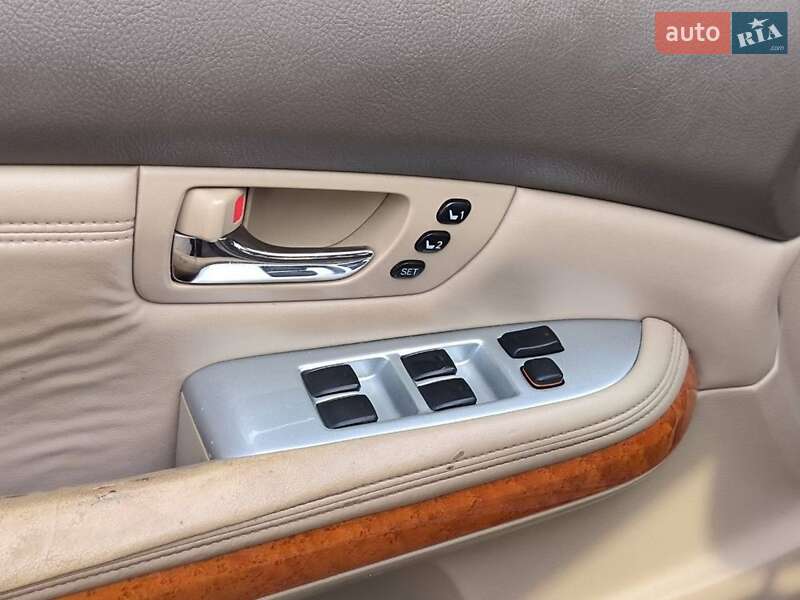 Позашляховик / Кросовер Lexus RX 2004 в Києві