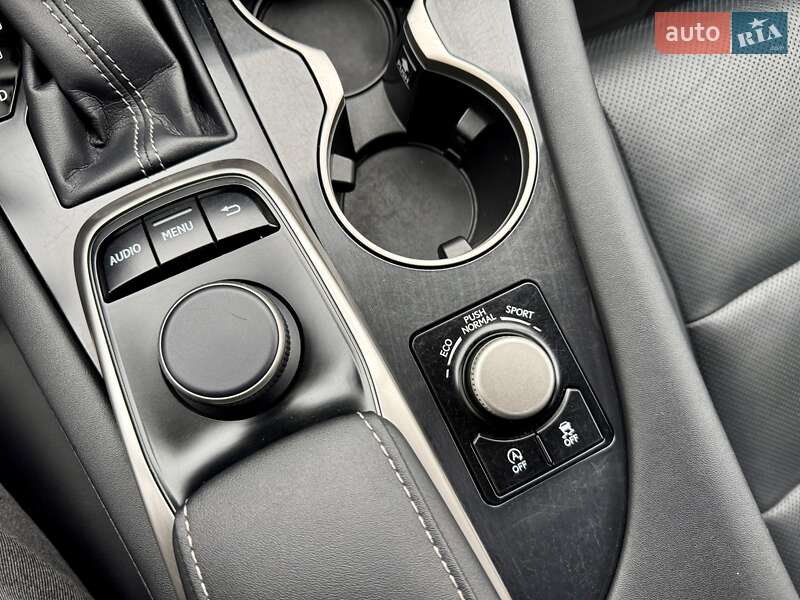 Внедорожник / Кроссовер Lexus RX 2016 в Киеве