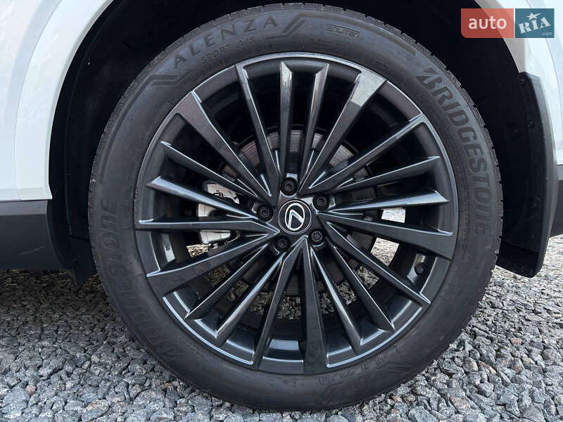 Внедорожник / Кроссовер Lexus RX 2024 в Киеве