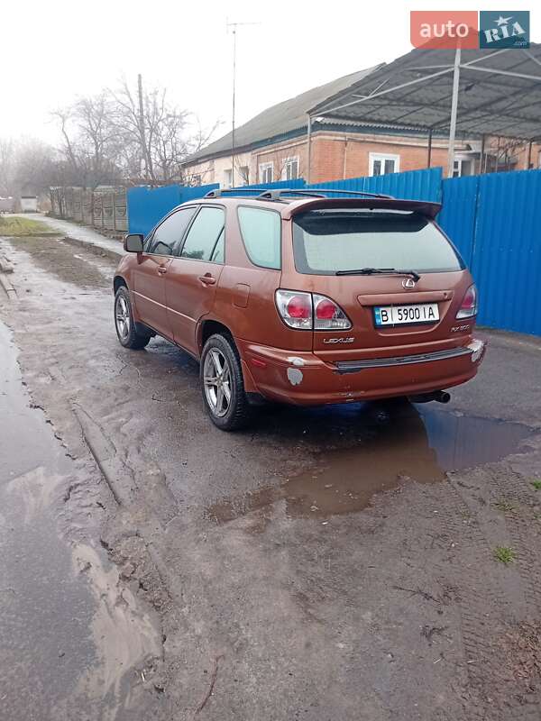 Внедорожник / Кроссовер Lexus RX 2001 в Полтаве