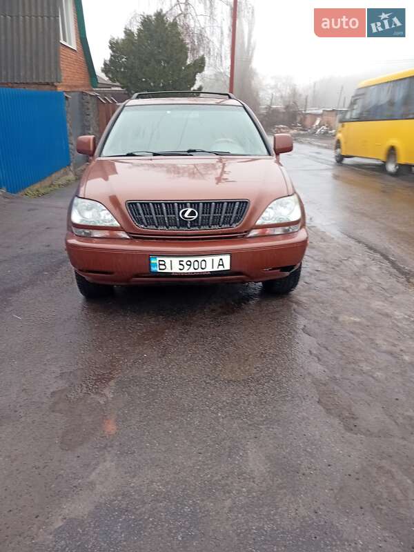 Внедорожник / Кроссовер Lexus RX 2001 в Полтаве