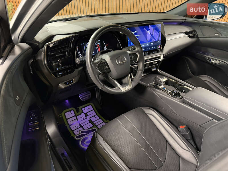 Внедорожник / Кроссовер Lexus RX 2023 в Киеве