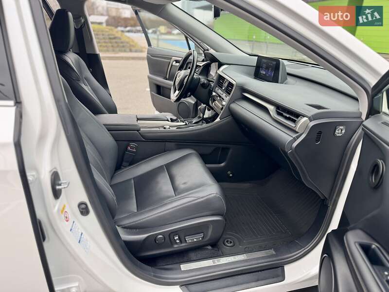 Внедорожник / Кроссовер Lexus RX 2016 в Киеве