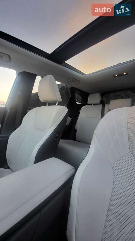 Внедорожник / Кроссовер Lexus RX 2023 в Ивано-Франковске