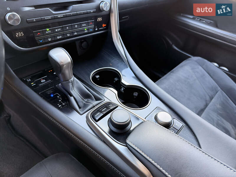 Внедорожник / Кроссовер Lexus RX 2018 в Киеве