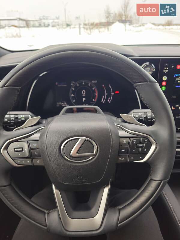 Внедорожник / Кроссовер Lexus RX 2023 в Коростене