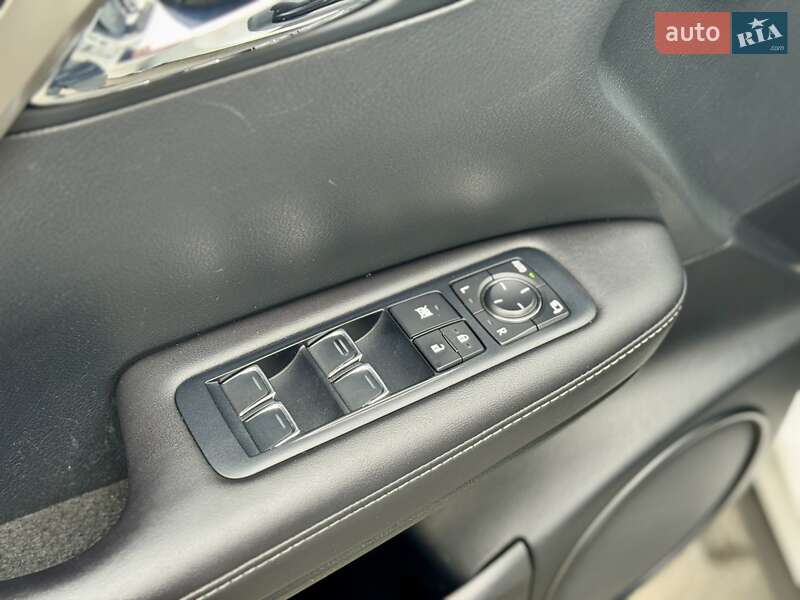 Позашляховик / Кросовер Lexus RX 2016 в Києві