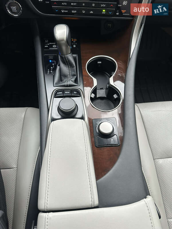 Позашляховик / Кросовер Lexus RX 2017 в Білій Церкві фото 19 Позашляховик / Кросовер Lexus RX 2017 в Білій Церкві