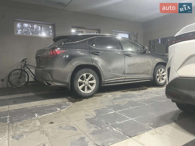 Внедорожник / Кроссовер Lexus RX 2017 в Киеве