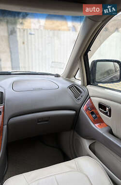 Внедорожник / Кроссовер Lexus RX 2000 в Одессе