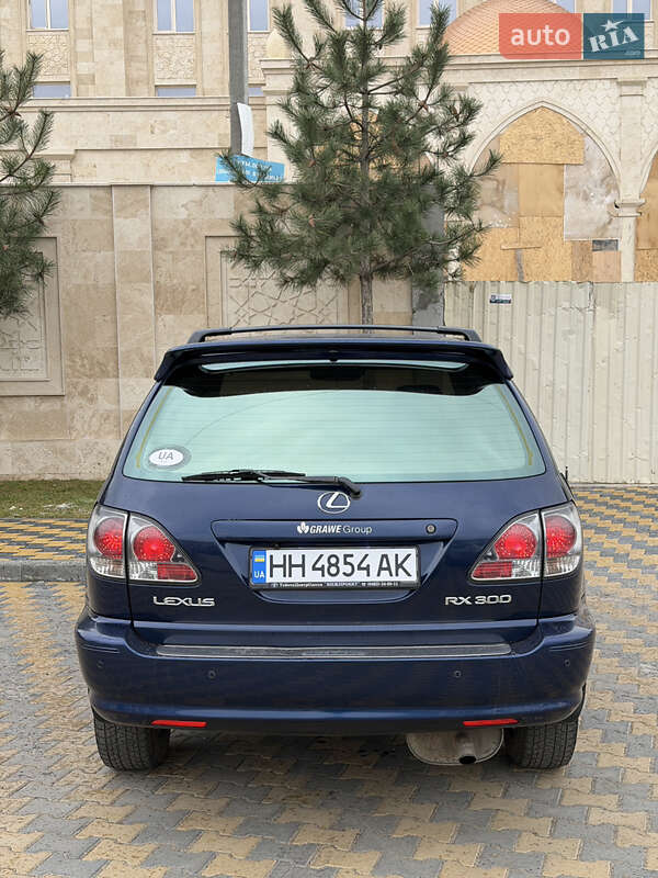 Позашляховик / Кросовер Lexus RX 2000 в Одесі