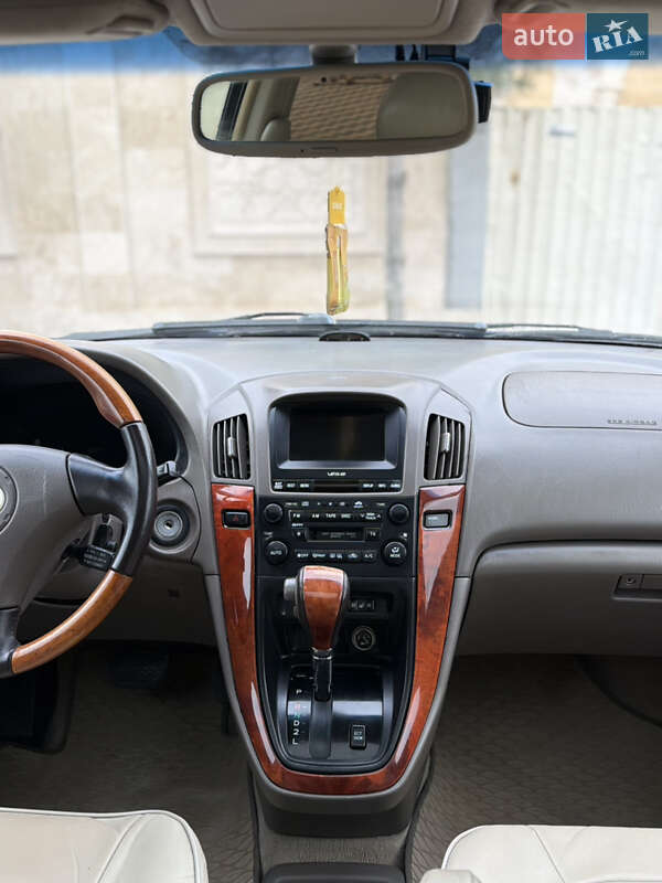 Позашляховик / Кросовер Lexus RX 2000 в Одесі