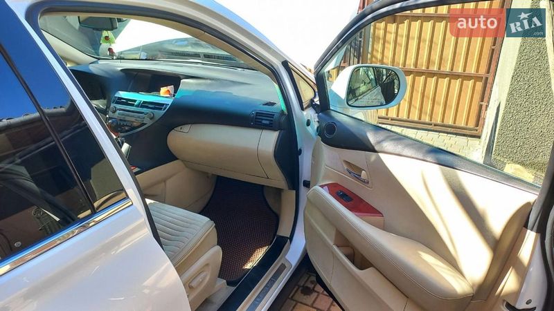 Внедорожник / Кроссовер Lexus RX 2010 в Одессе