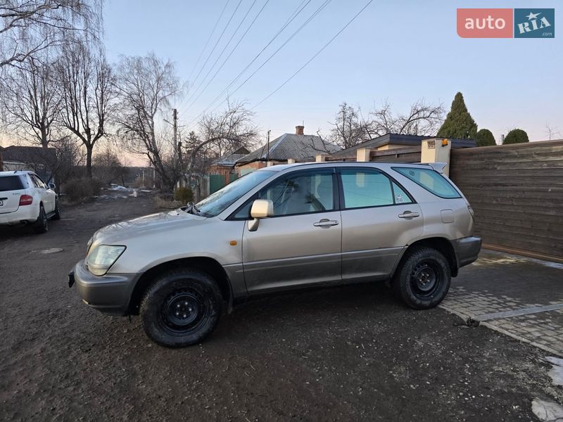 Внедорожник / Кроссовер Lexus RX 2001 в Харькове